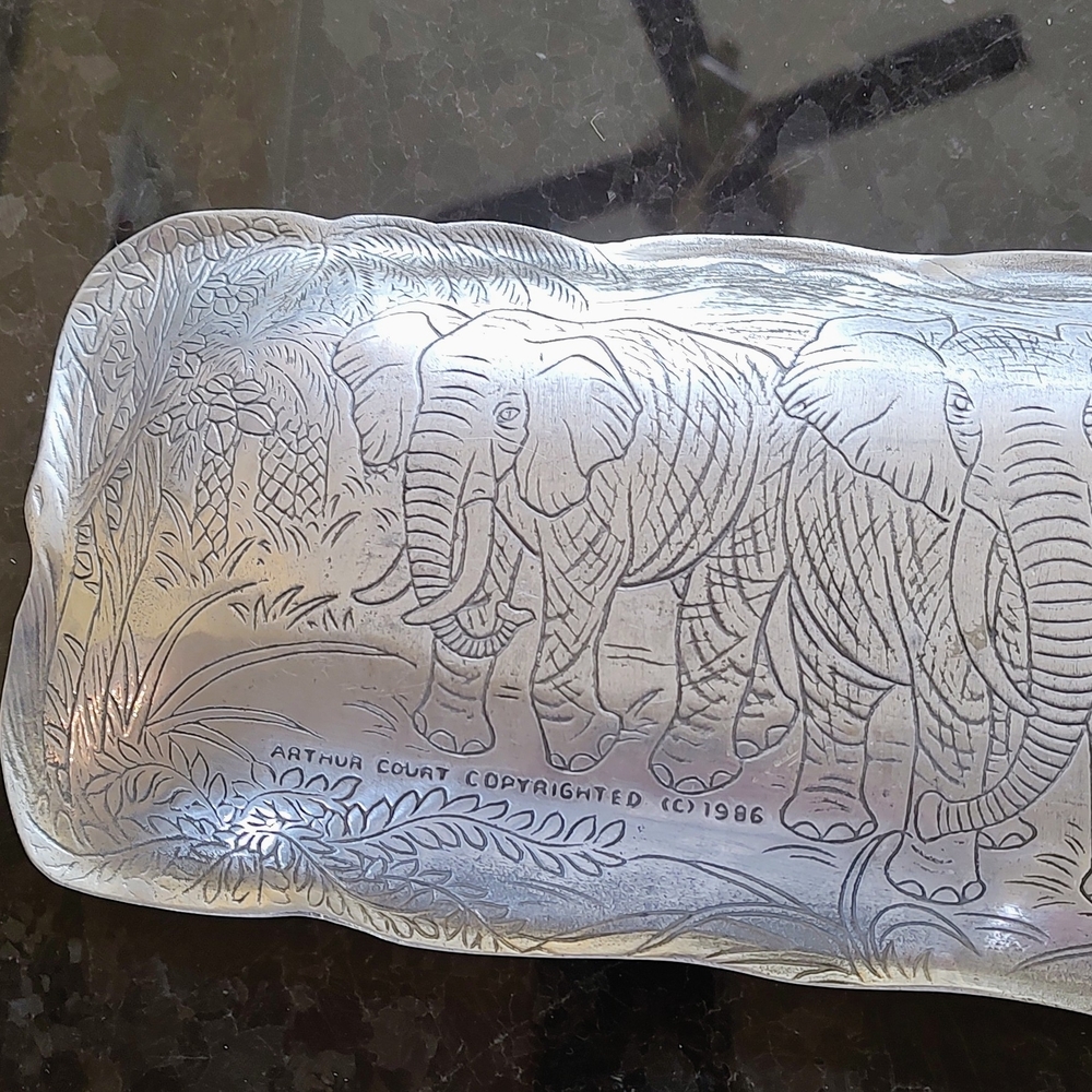Vintage 1986 Arthur Court Silver Elephant Relief Bread Tray Decorative Serveware - Picture 11 of 12
